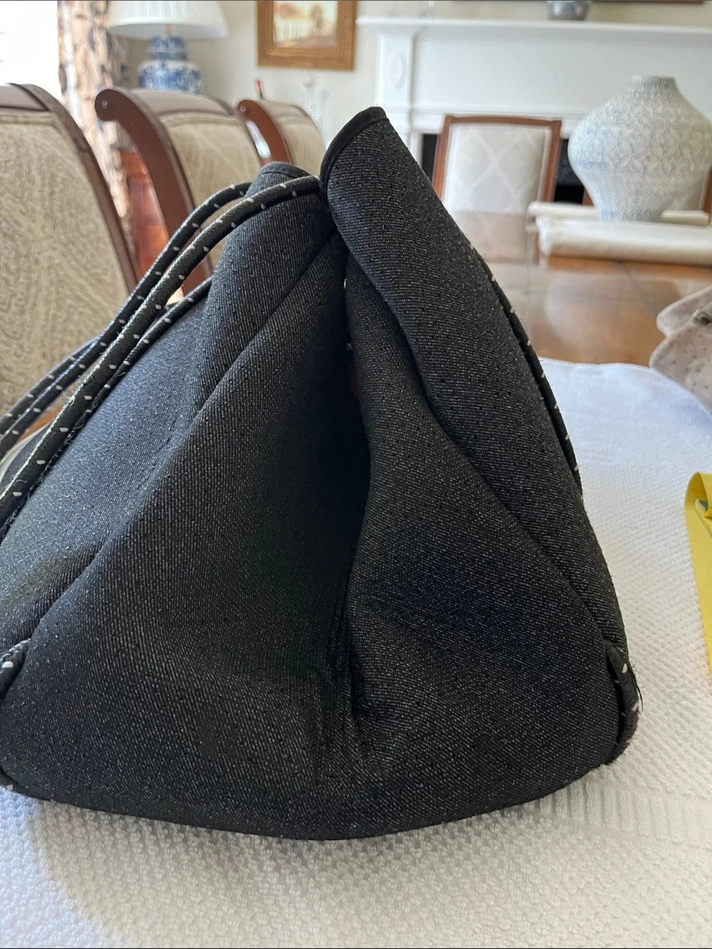 HAUTE SHORE Red and Black Interior Tote - Picture 3 of 4